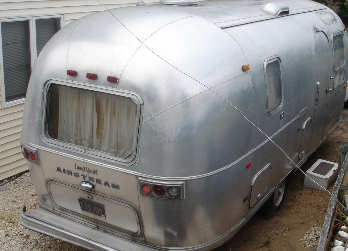 airstream 1970 near side